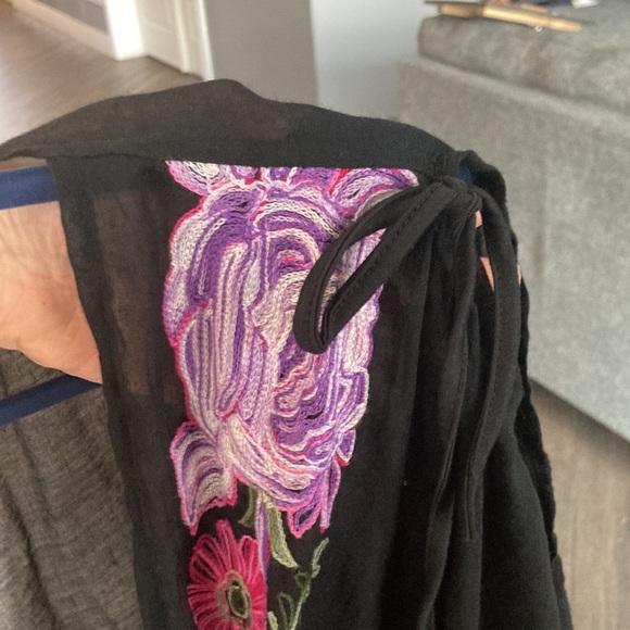 Swin suit cover up - Picture 7 of 7